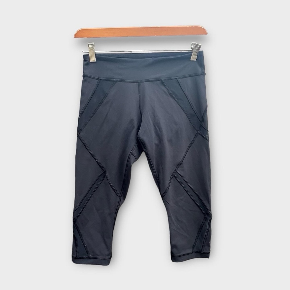 Lululemon size 4